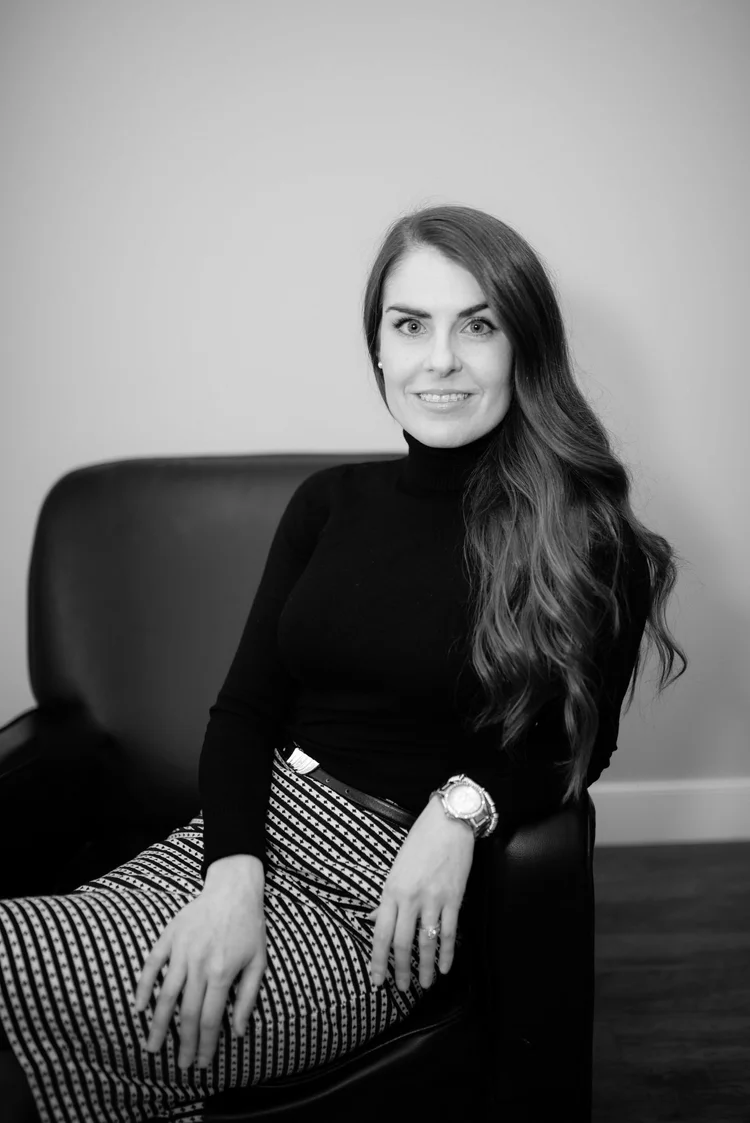 Dr. Diana Armstrong